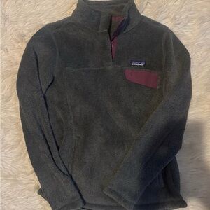 Women’s Patagonia Sweater Size Medium